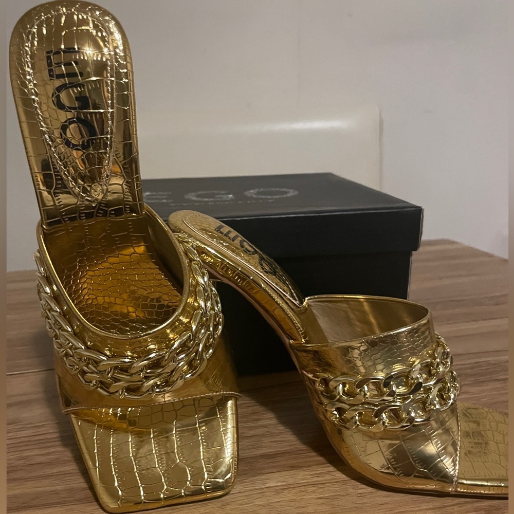 EGO Gold Metallic link Mules, US size 7.